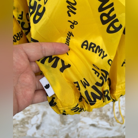 NICOPANDA  yellow windbreaker army of me print, small - Picture 10 of 13